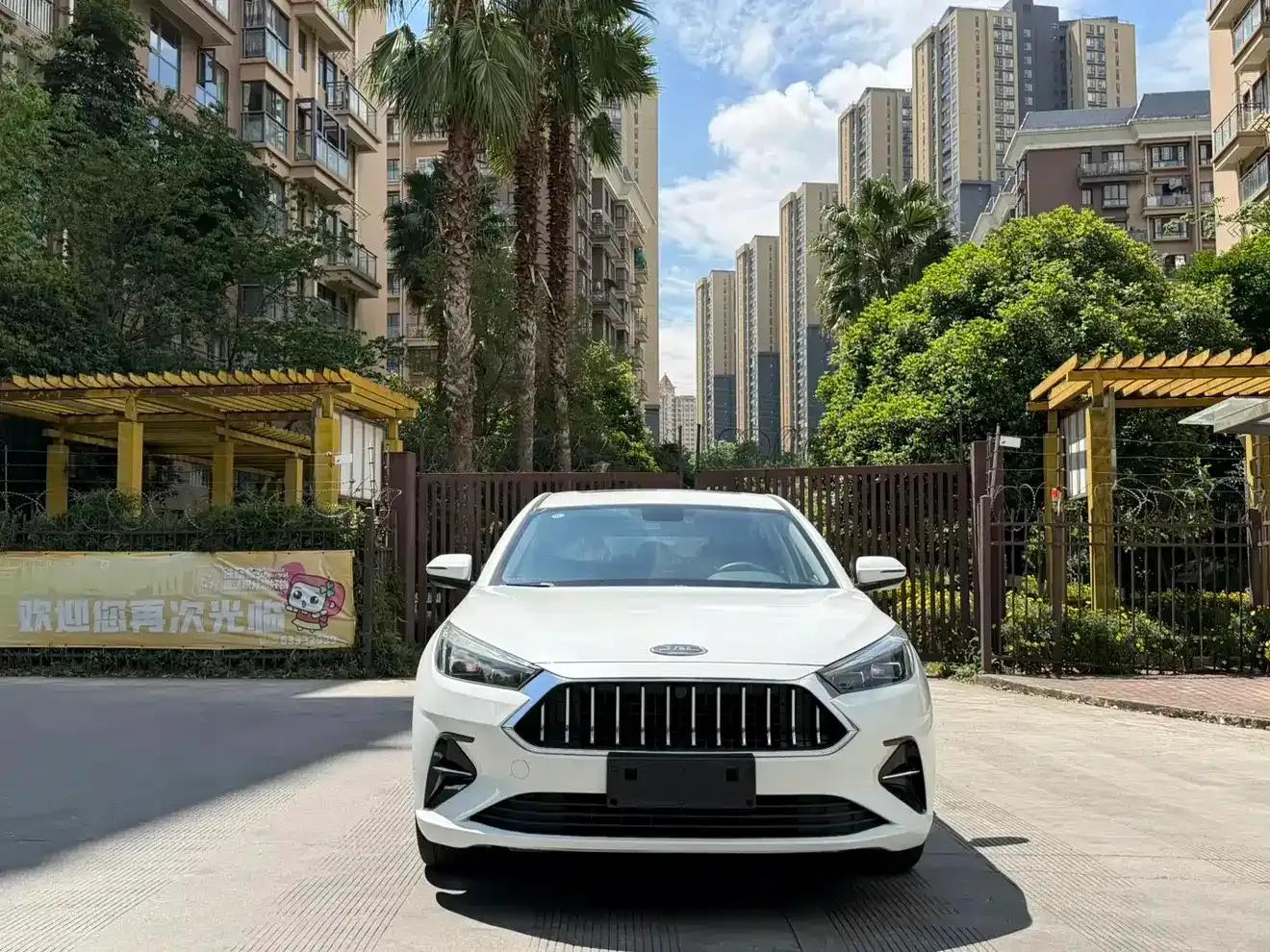 Jiayue A5 2020 1.5T CVT Premium Edition — миниатюра 2