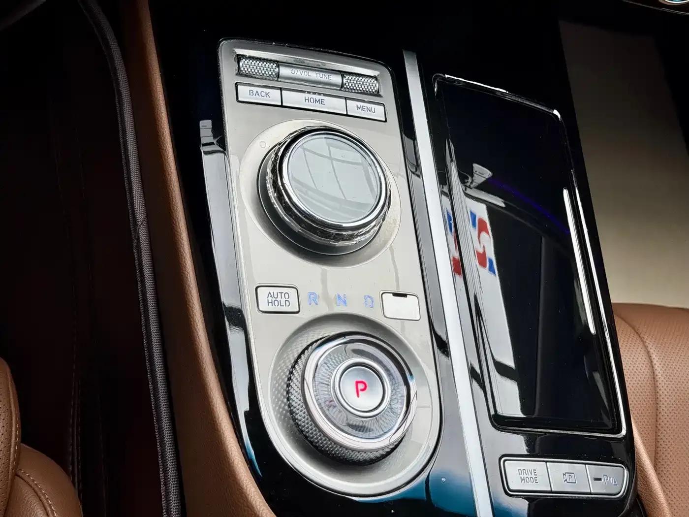 Genesis G80 2023 2.5T Rear-Wheel Drive Luxury Edition — миниатюра 11