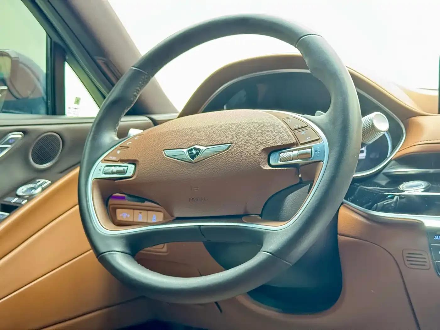 Genesis G80 2023 2.5T Rear-Wheel Drive Luxury Edition — миниатюра 14