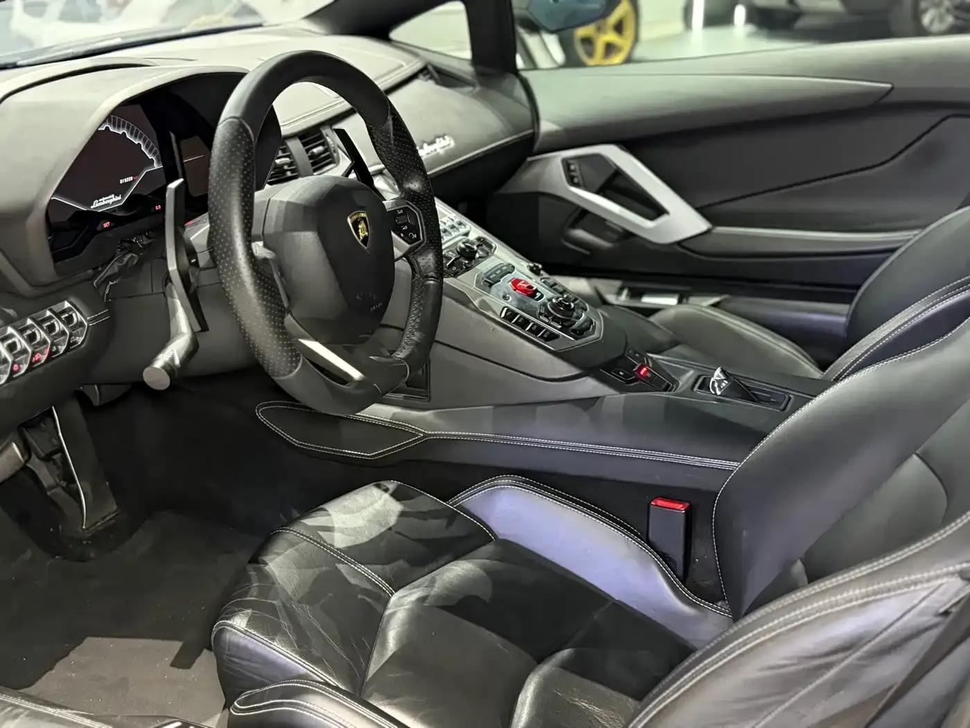 2011 Aventador LP 700-4 — миниатюра 3