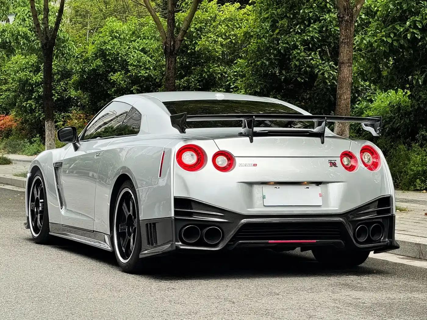 2012 Nissan GT-R 3.8T Premium Edition — миниатюра 13