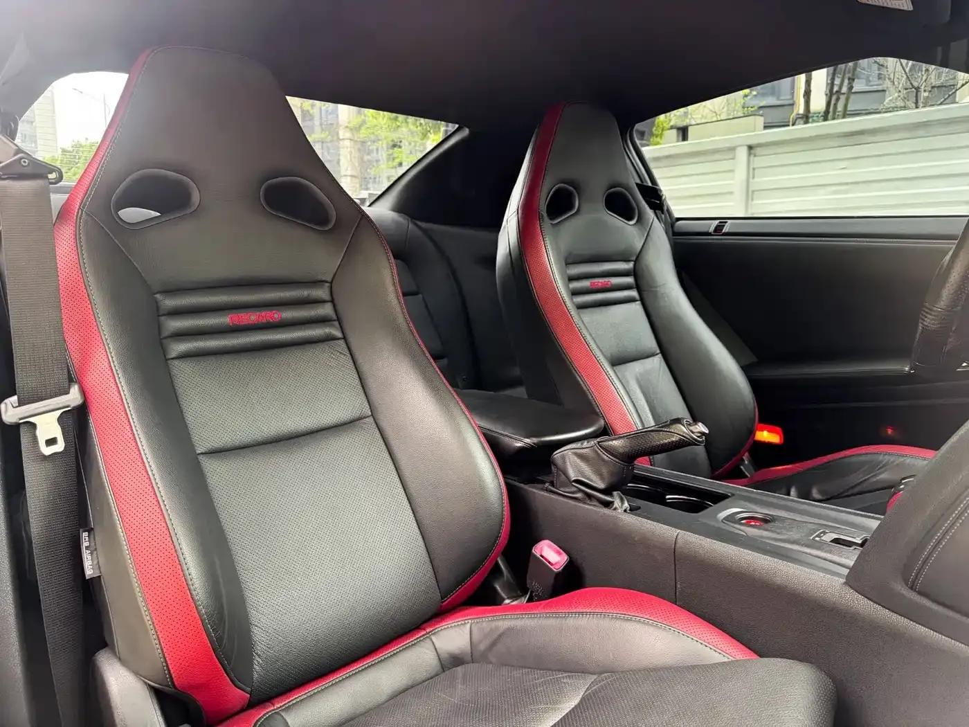 2012 Nissan GT-R 3.8T Premium Edition — миниатюра 9