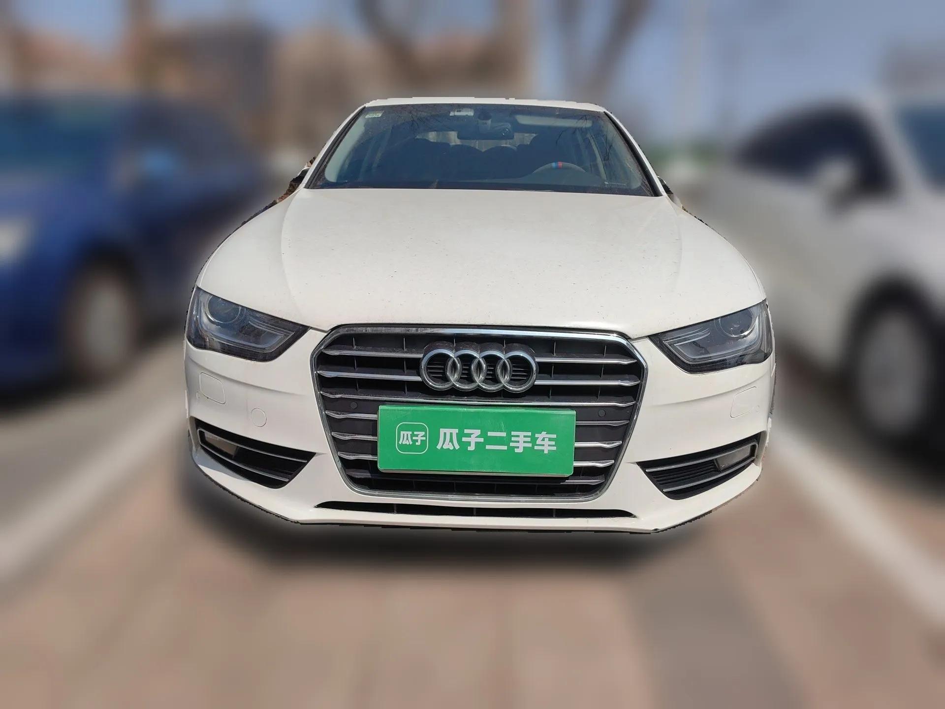 Audi A4L 2013 35 TFSI Automatic Standard Model — миниатюра 2