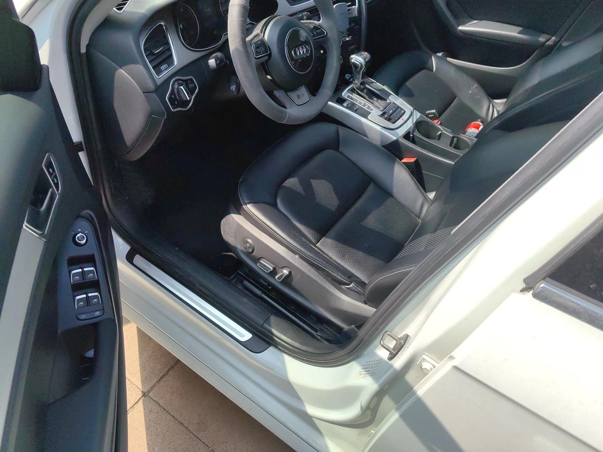 Audi A4L 2013 35 TFSI Automatic Standard Model — миниатюра 17