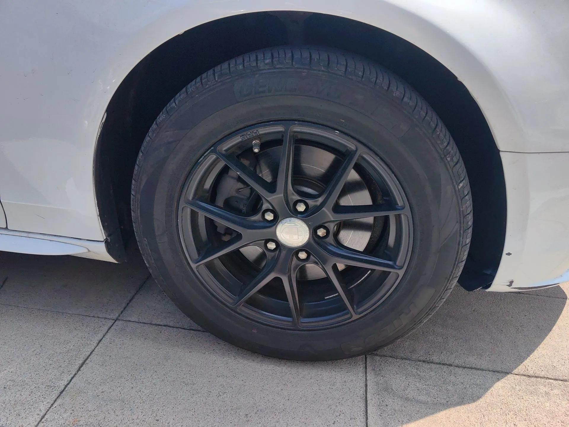 Audi A4L 2013 35 TFSI Automatic Standard Model — миниатюра 8