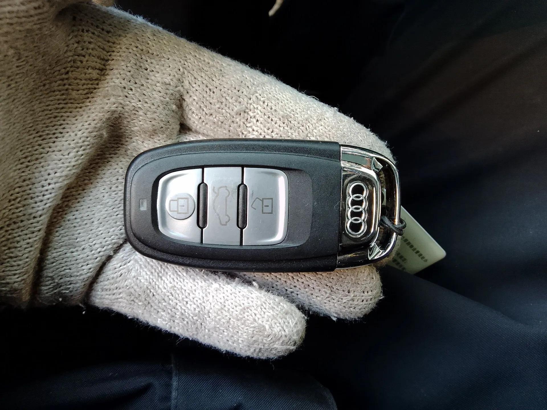 Audi Q3 2013 35 TFSI quattro Technology Edition — миниатюра 9