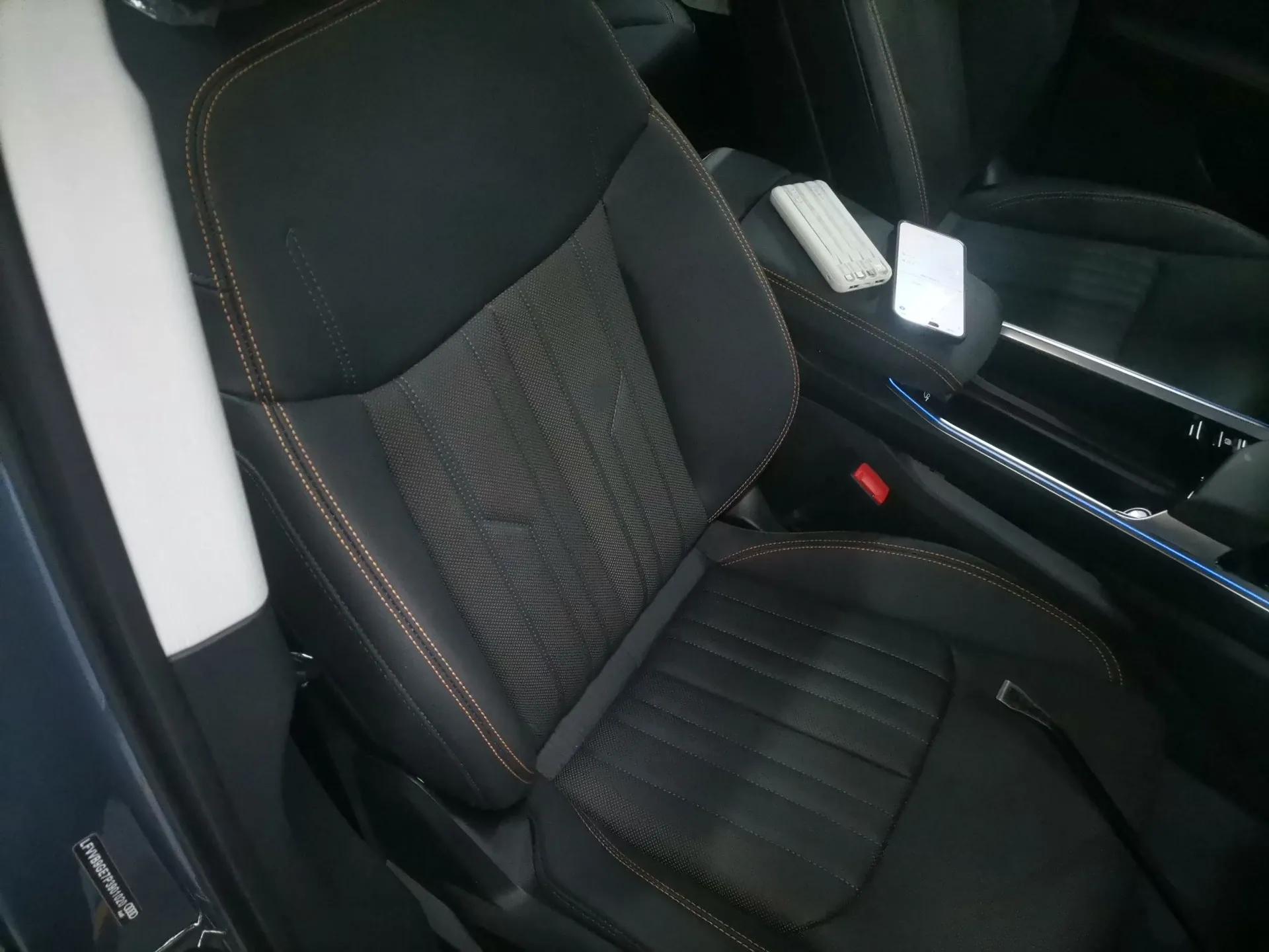 Audi e-tron 2021 50 quattro Luxury Edition — миниатюра 23