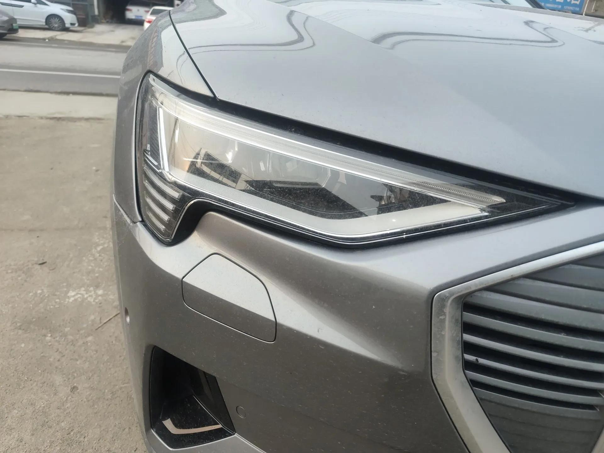 Audi e-tron 2019 55 quattro Technology Edition — миниатюра 7
