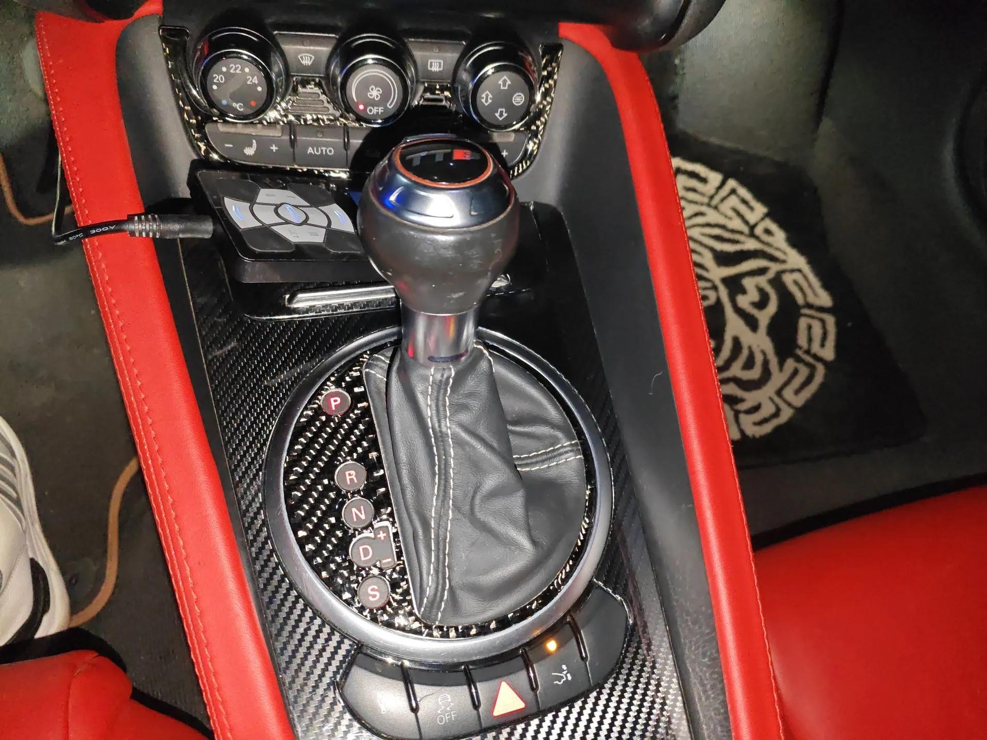 Audi TTS 2011 TTS Coupe 2.0TFSI quattro — миниатюра 15