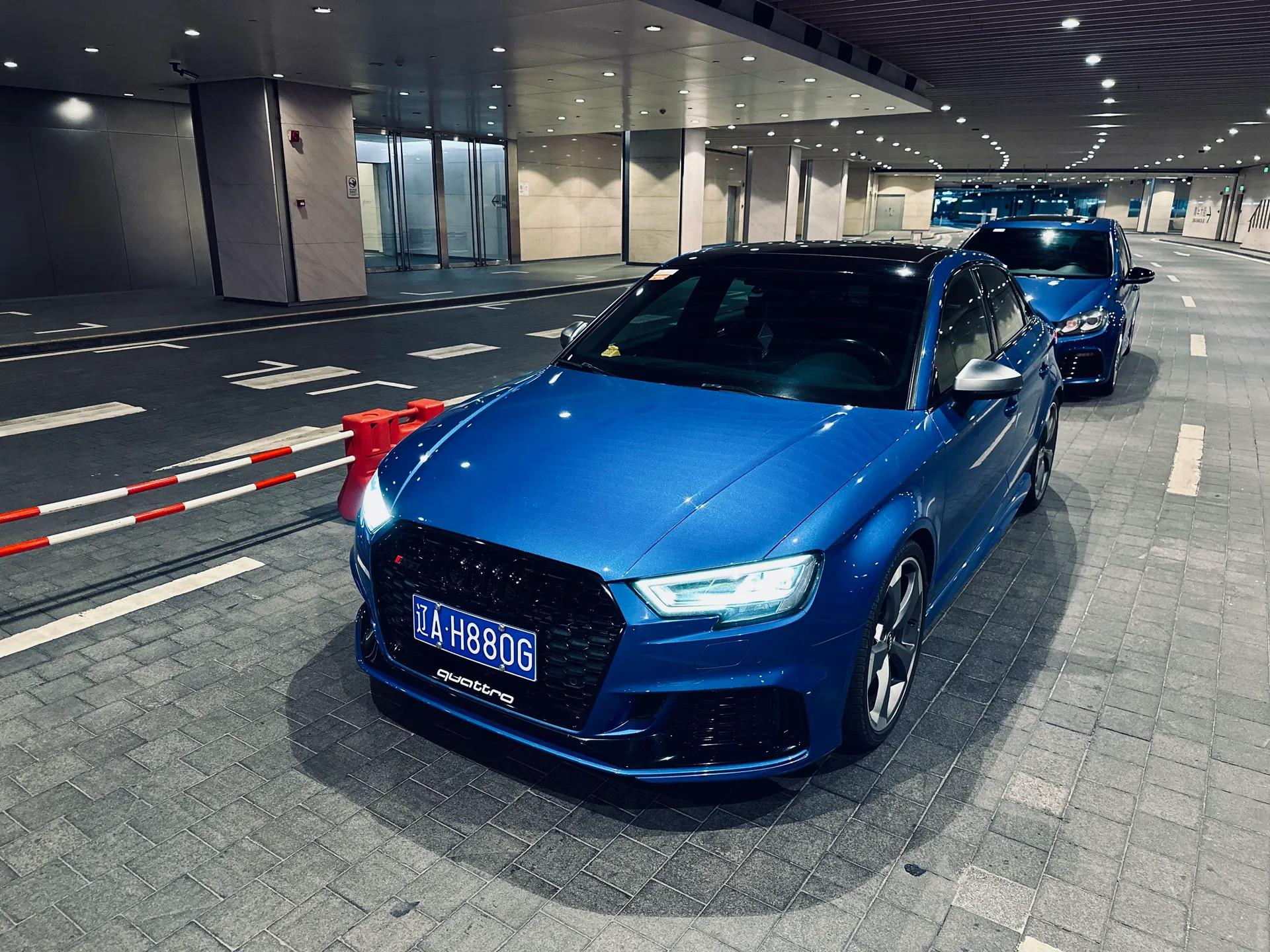 Audi RS 3 2017 RS 3 2.5T Limousine — миниатюра 4