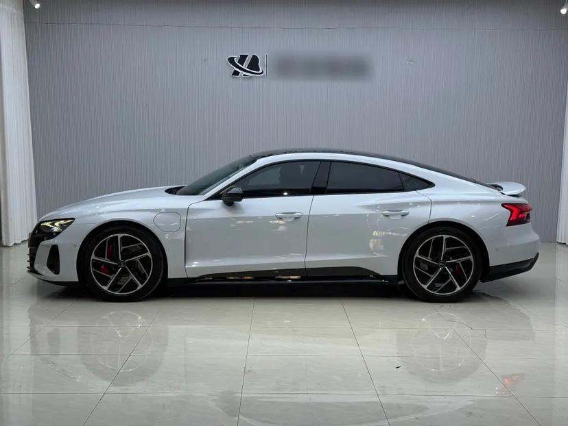 Audi RS e-tron GT 2023 Basic Model — миниатюра 3