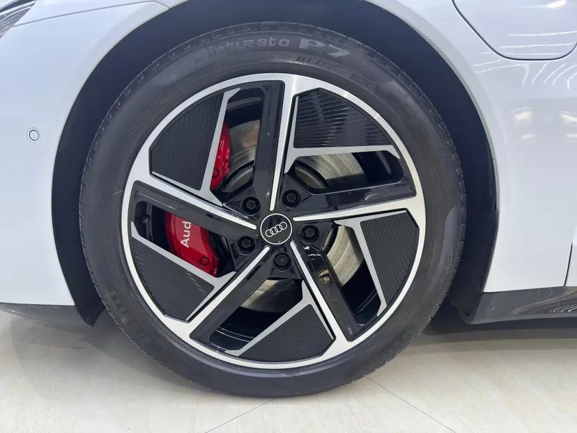 Audi RS e-tron GT 2023 Basic Model — миниатюра 6