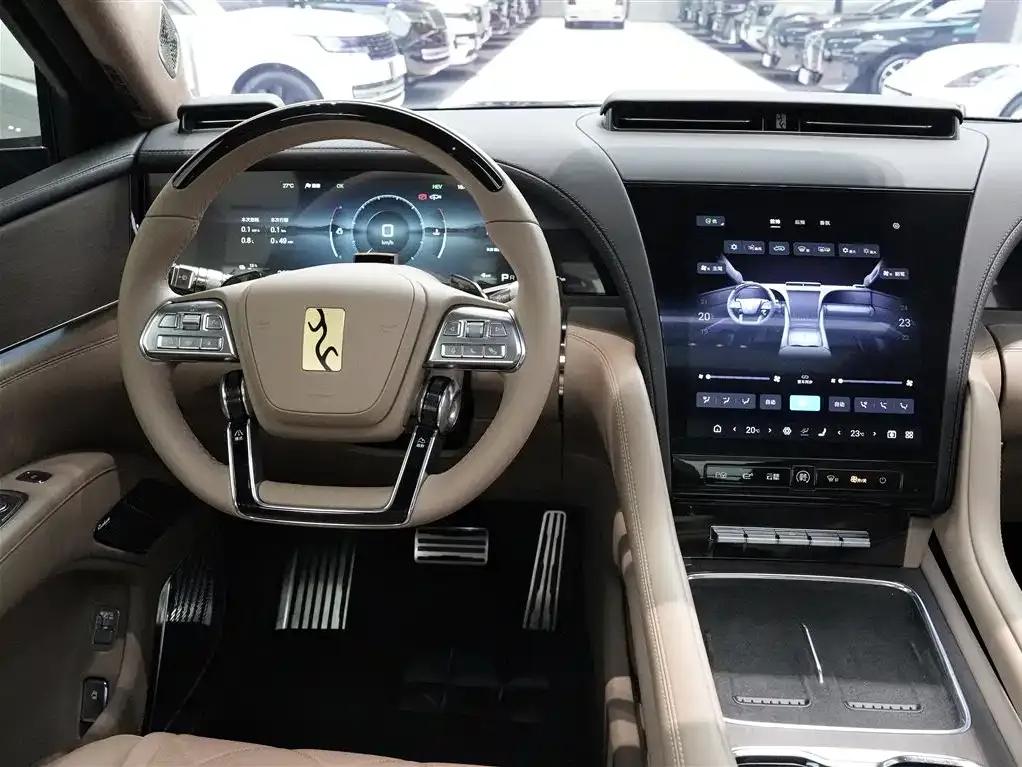 Looking up at the U8 L 2025 Dingshi Edition — миниатюра 15