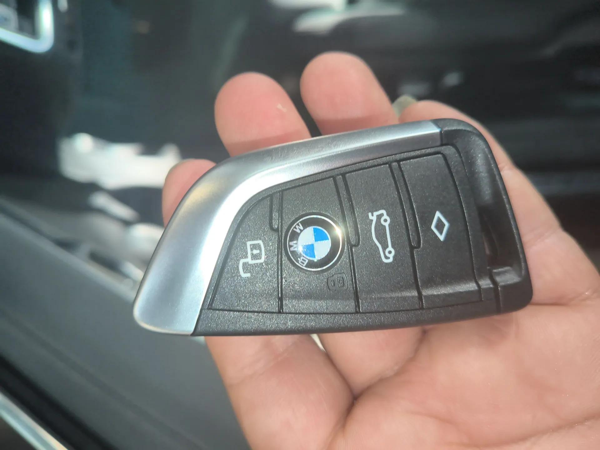 BMW 4 Series 2022 425i Convertible M Sport Package — миниатюра 12