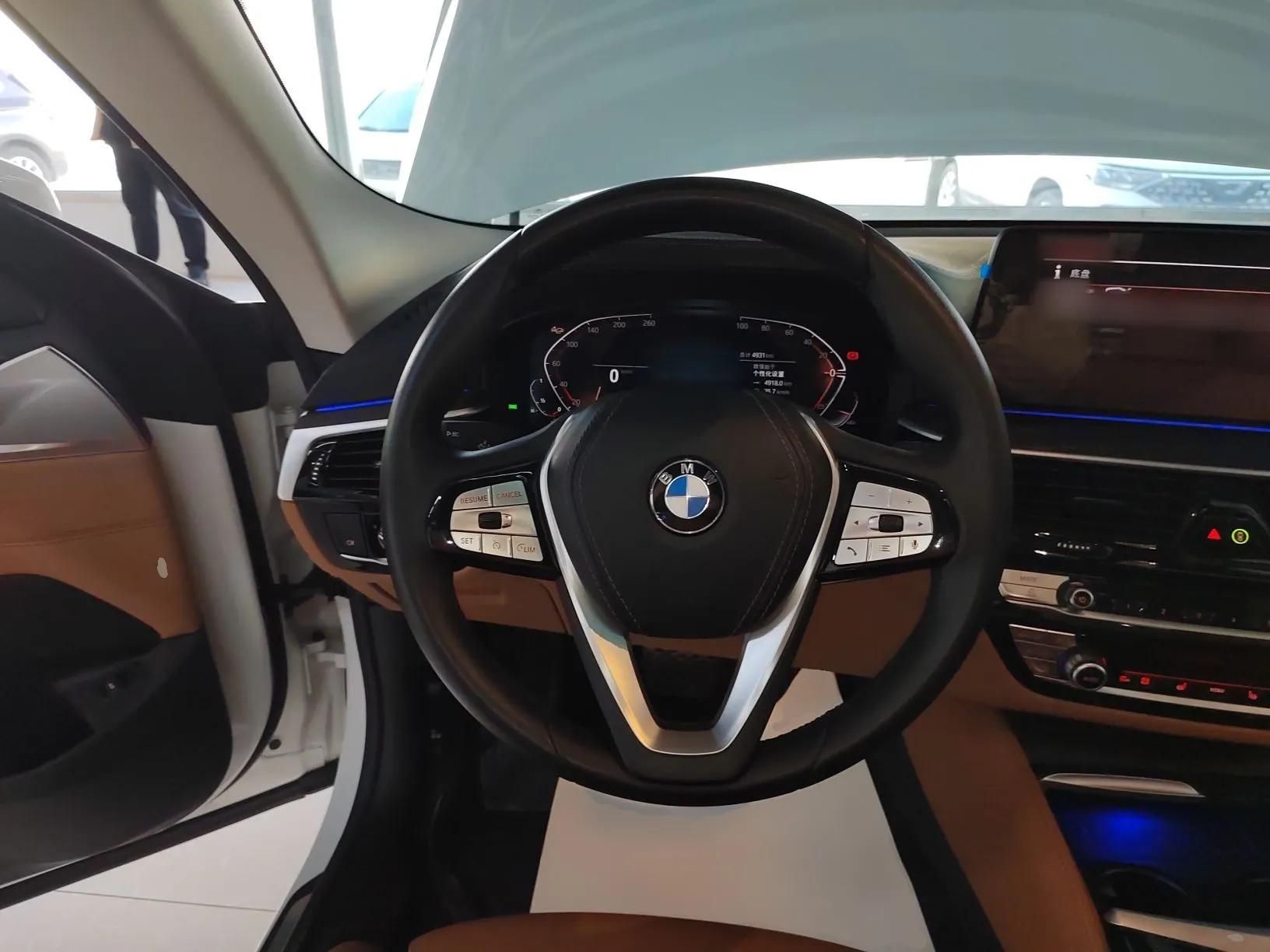 BMW 6 Series GT 2022 630i Luxury Design Package — миниатюра 14