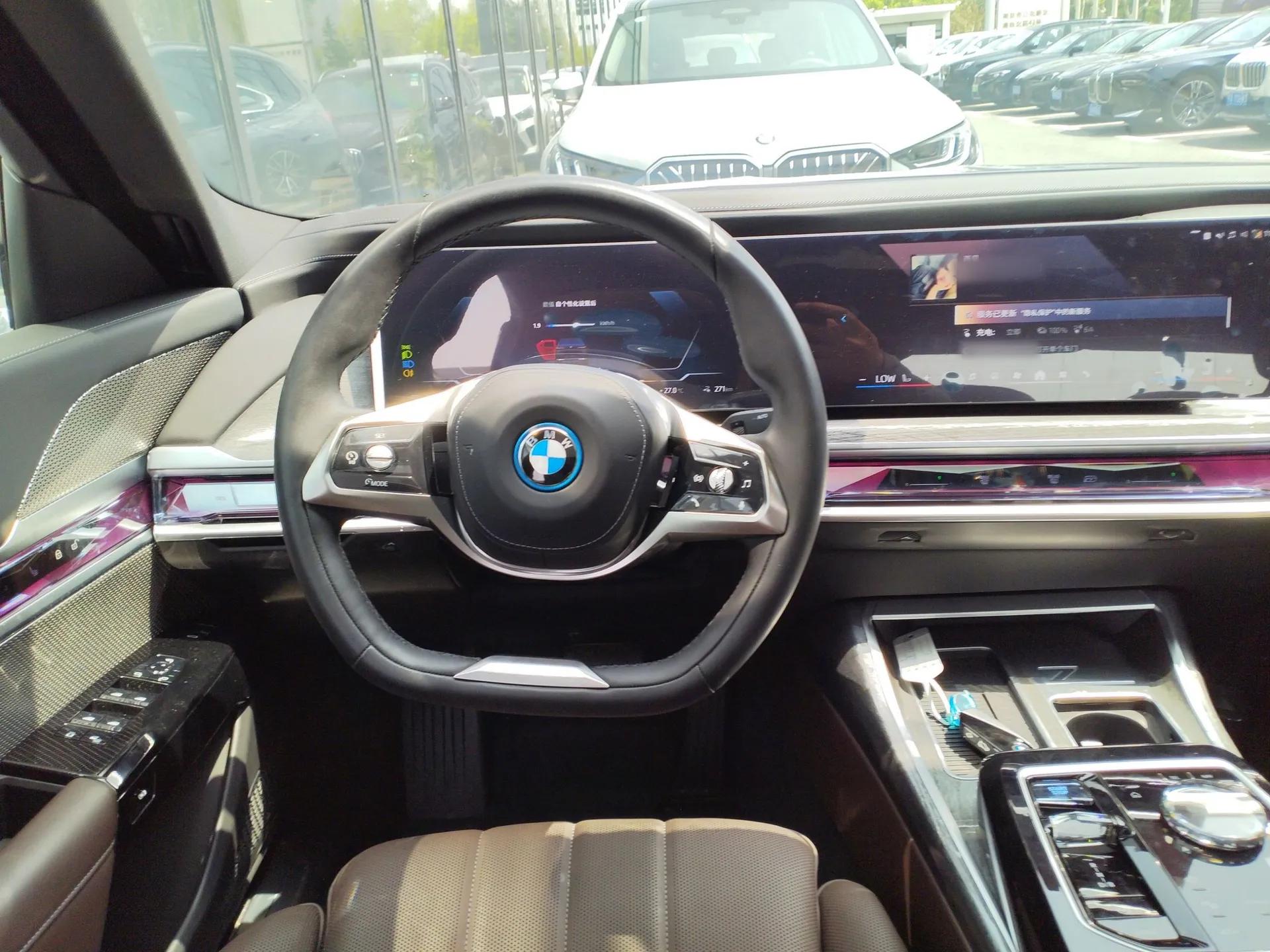BMW i7 2023 eDrive50L Prestige M Sport Package — миниатюра 14