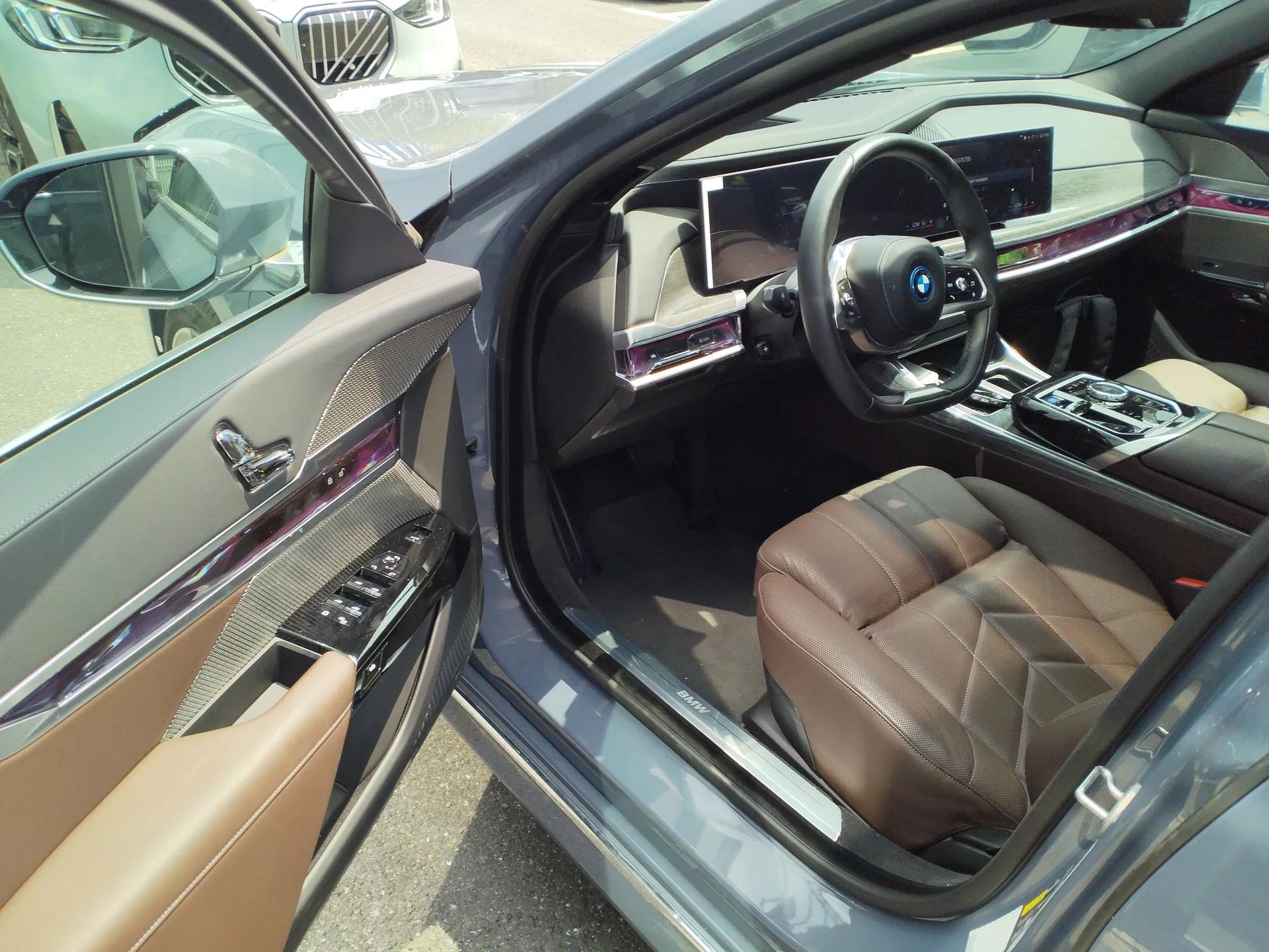 BMW i7 2023 eDrive50L Prestige M Sport Package — миниатюра 19