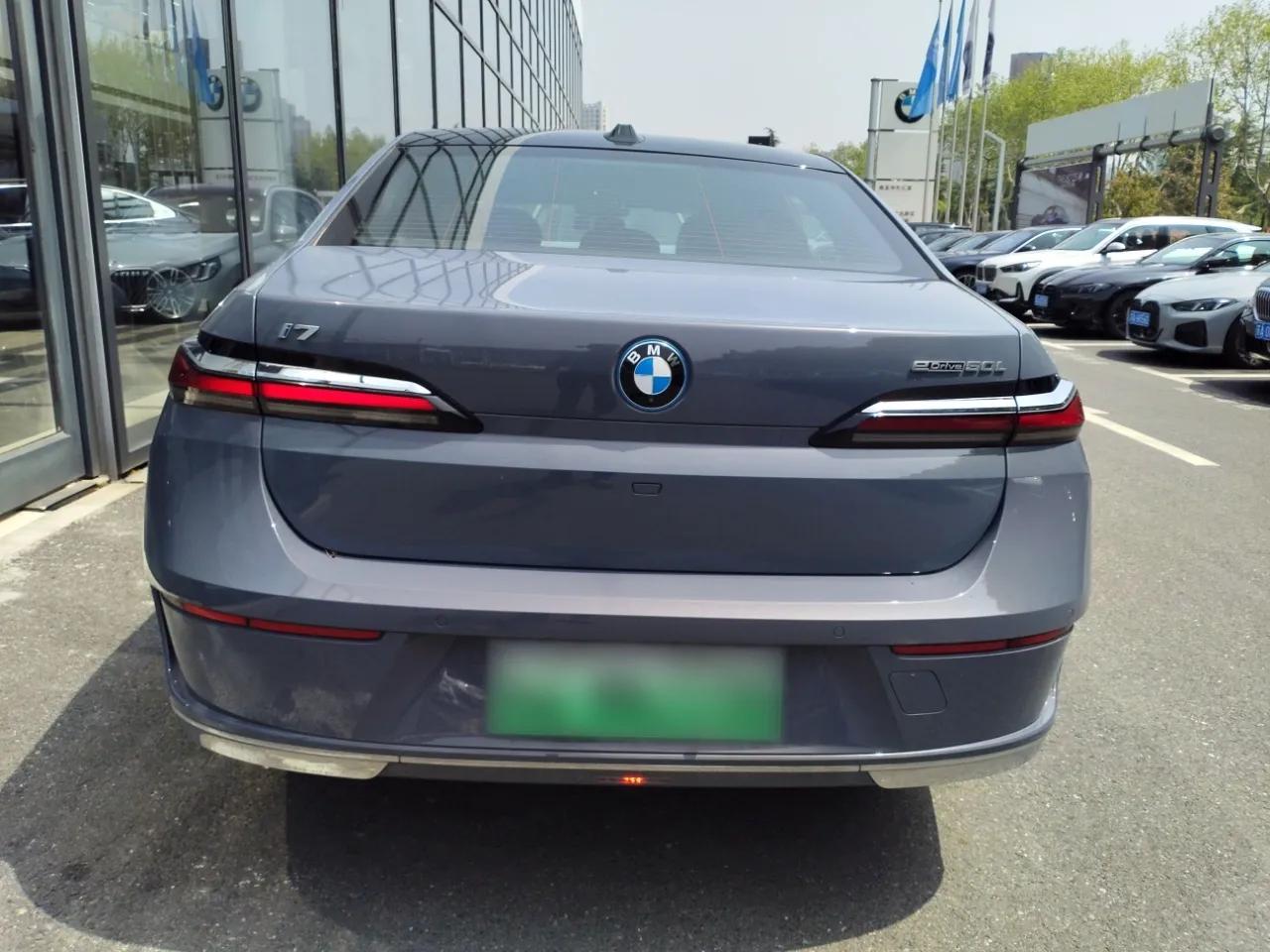 BMW i7 2023 eDrive50L Prestige M Sport Package — миниатюра 5
