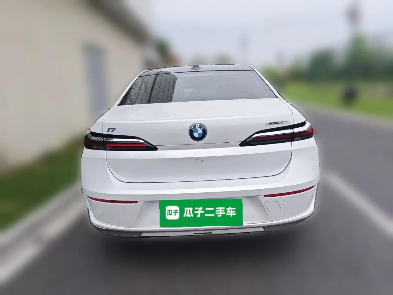 BMW i7 2023 xDrive60L Luxury Package — миниатюра 5