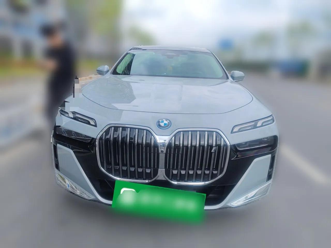 BMW i7 2023 eDrive50L Leading M Sport Package — миниатюра 2