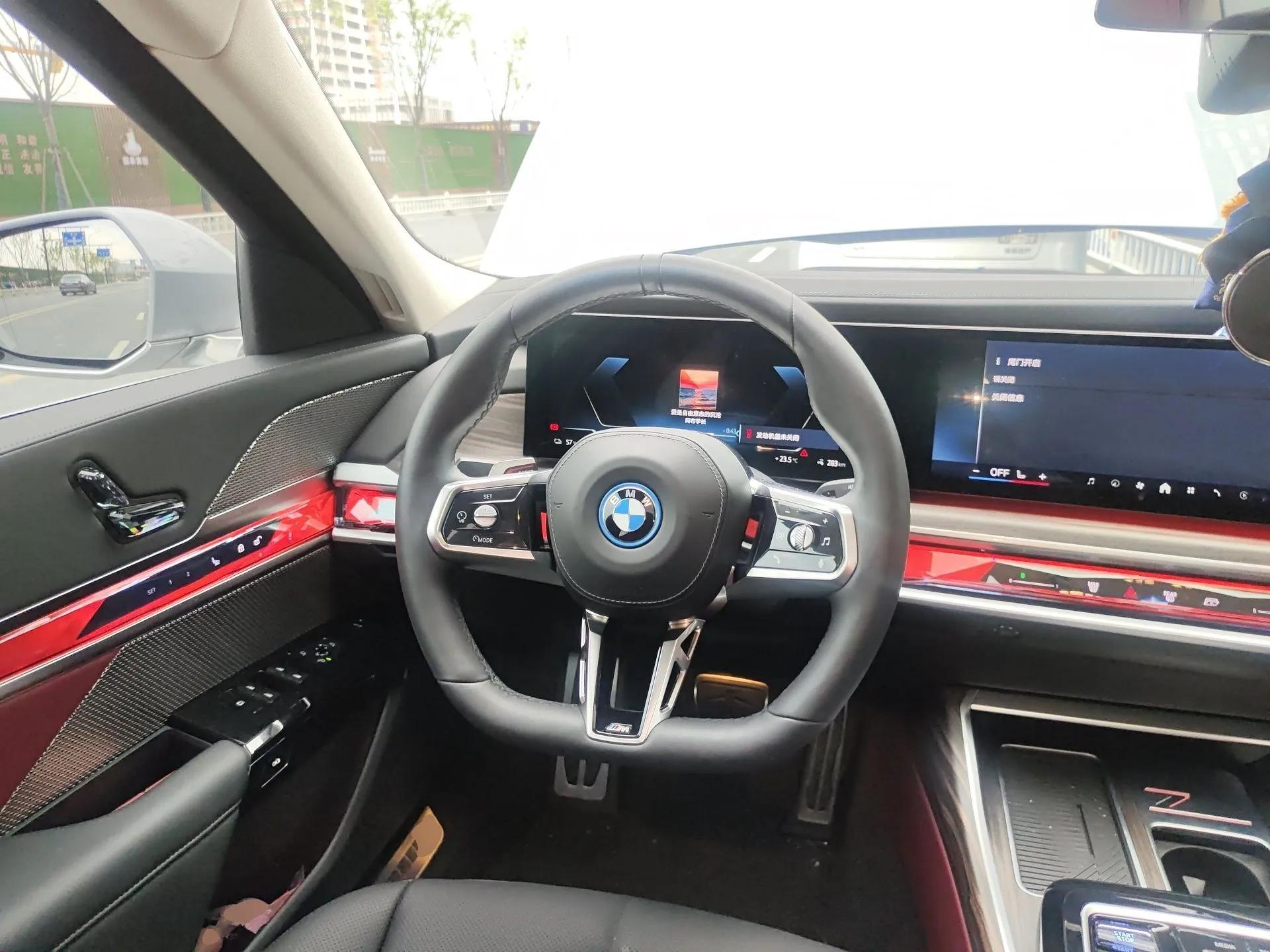 BMW i7 2023 eDrive50L Leading M Sport Package — миниатюра 11