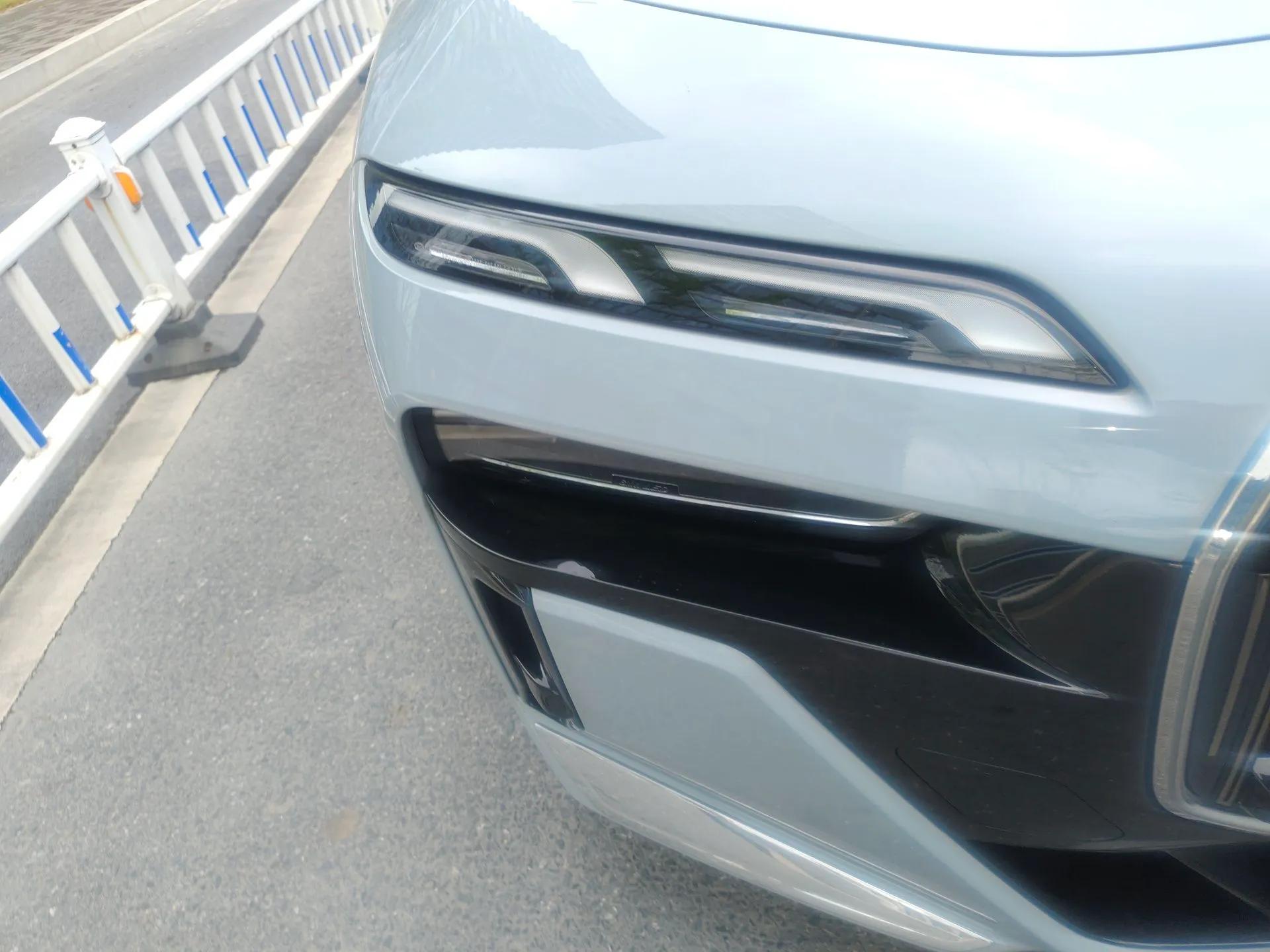 BMW i7 2023 eDrive50L Leading M Sport Package — миниатюра 7