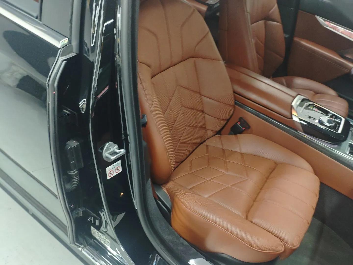 BMW i7 2023 eDrive50L Prestige M Sport Package — миниатюра 23