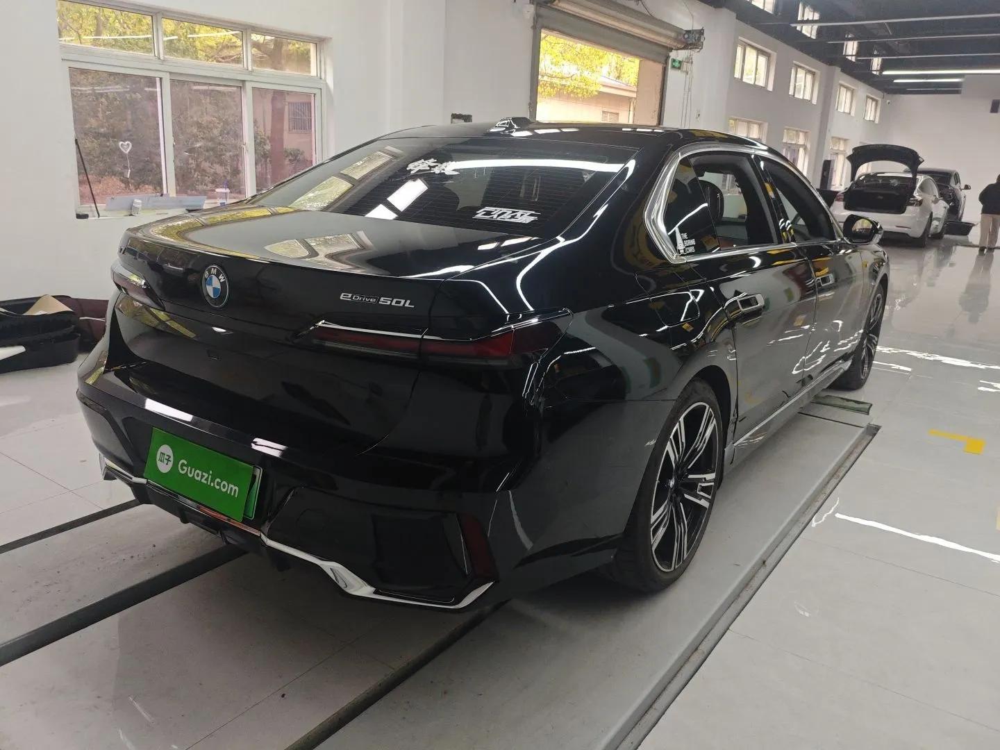 BMW i7 2023 eDrive50L Prestige M Sport Package — миниатюра 6