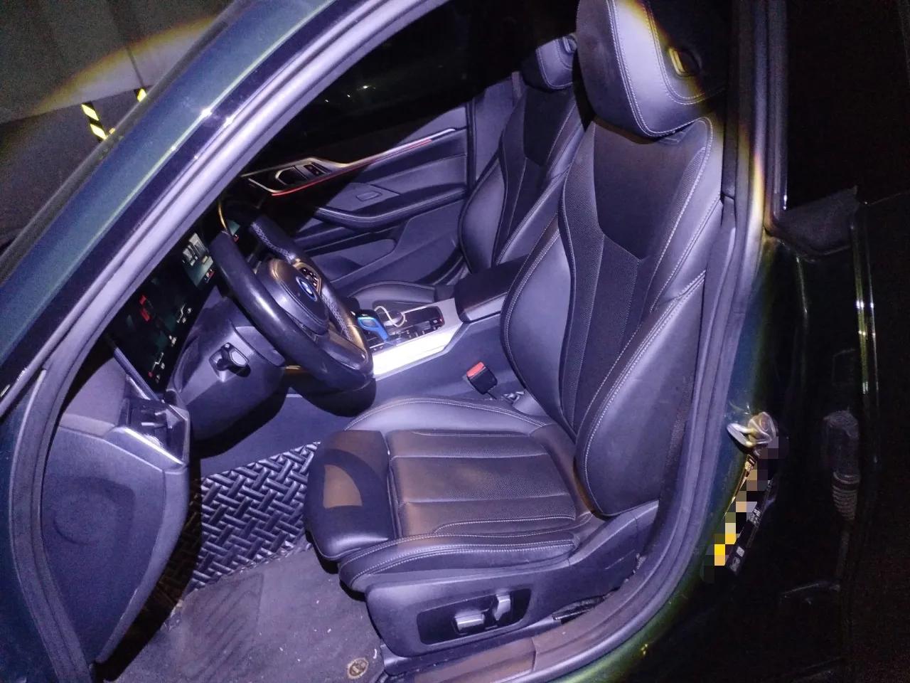 BMW i4 2022 eDrive40 — миниатюра 16