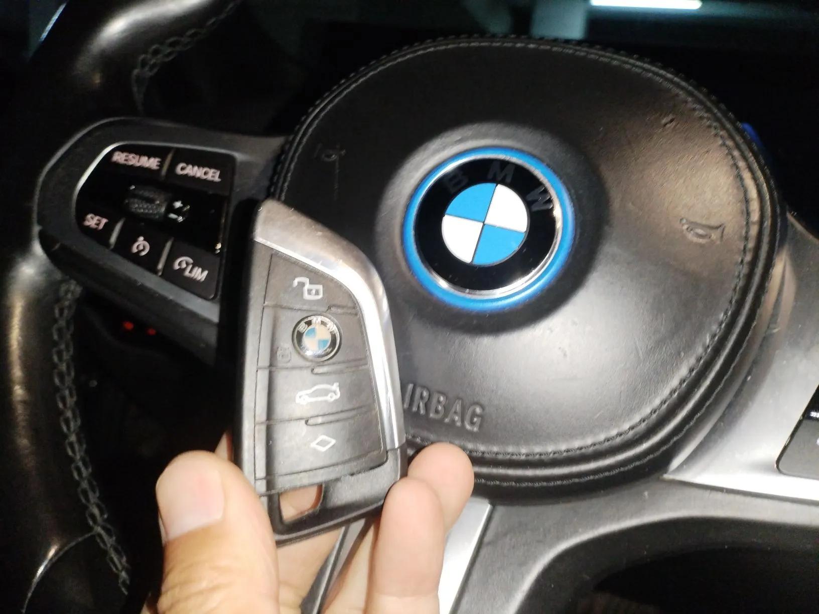 BMW i4 2022 eDrive40 — миниатюра 9
