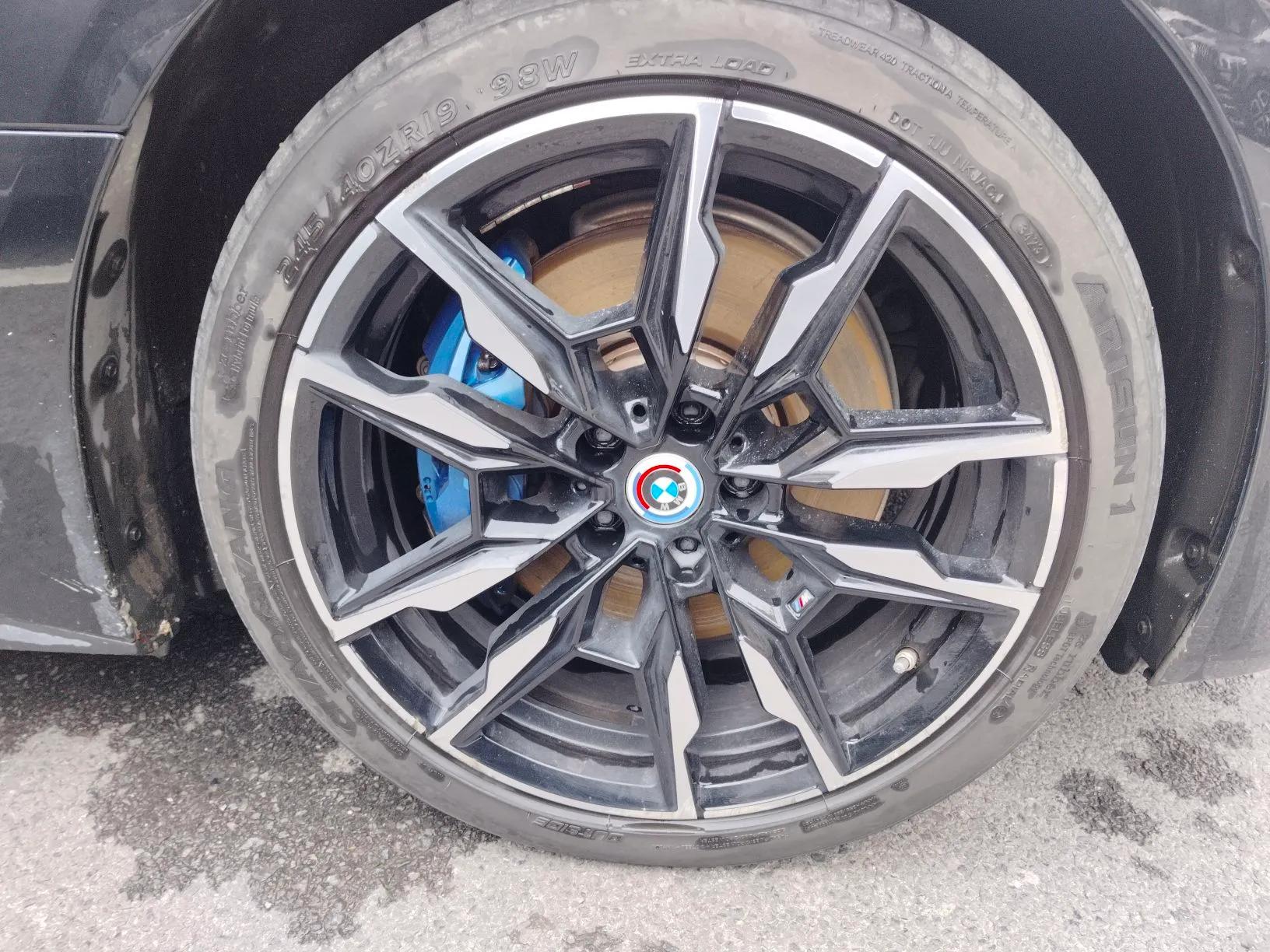 BMW i4 2022 M50 — миниатюра 8