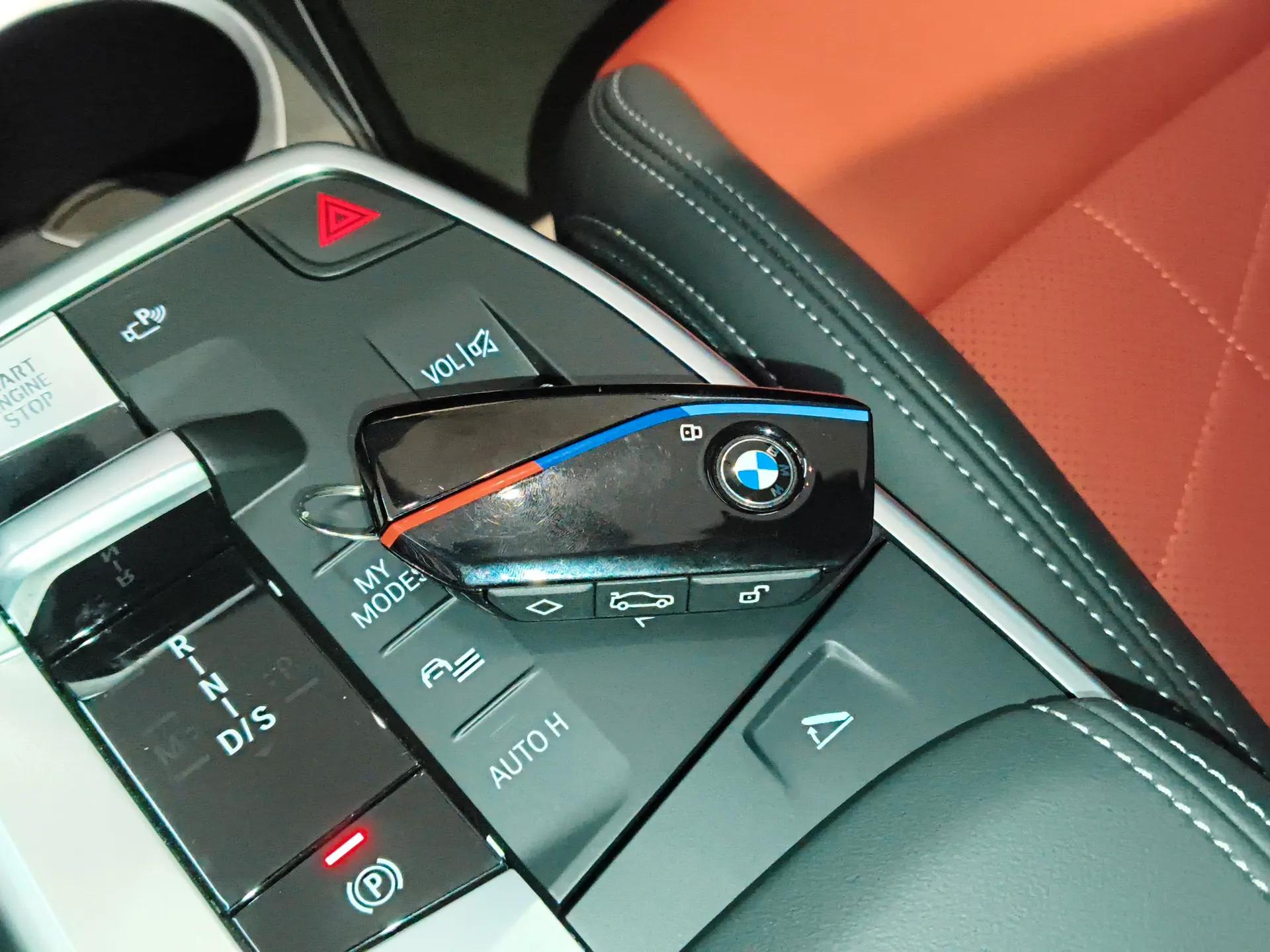 BMW X1 M35Li 2024 M35Li — миниатюра 12