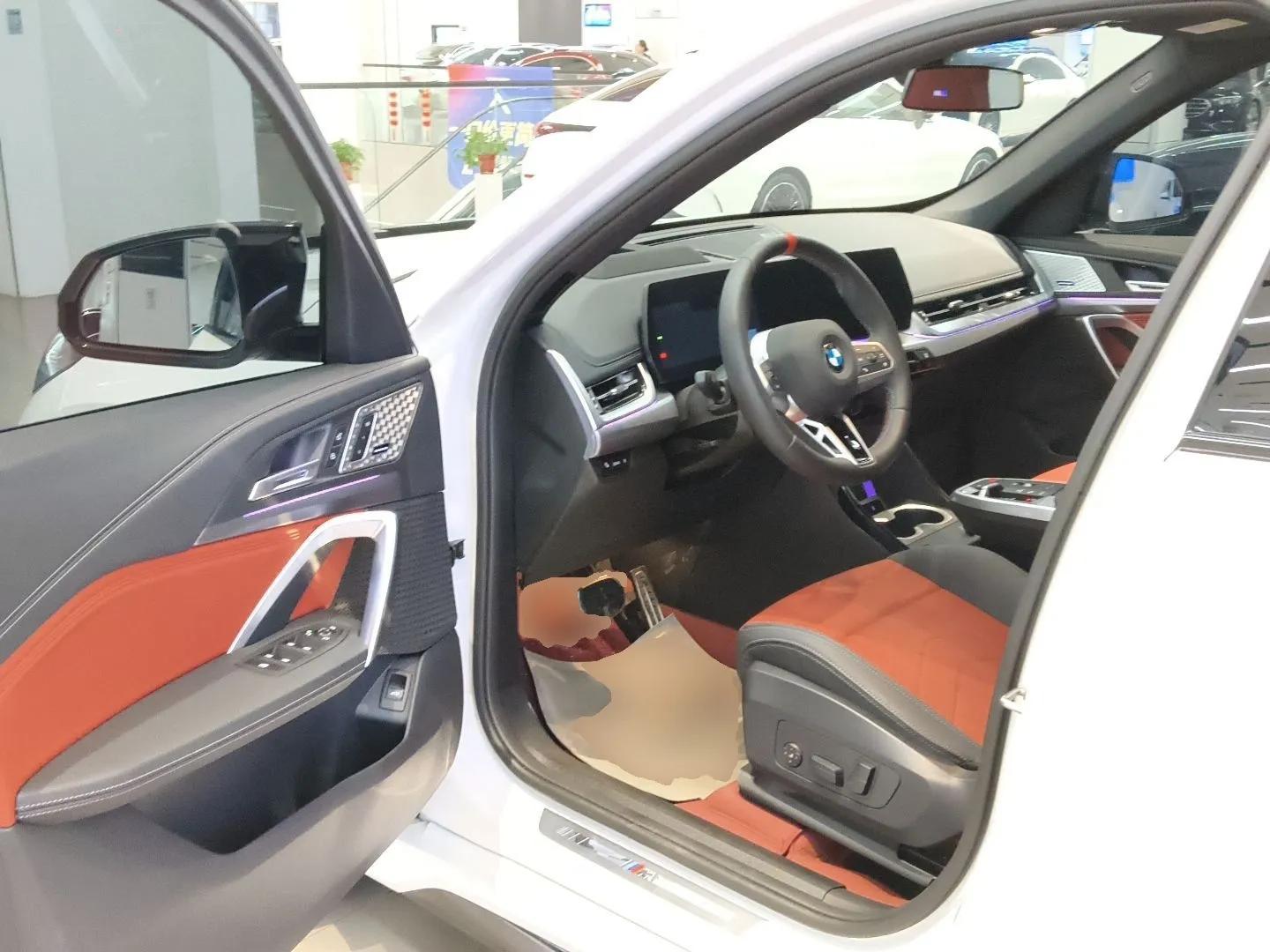 BMW X1 M35Li 2024 M35Li — миниатюра 19