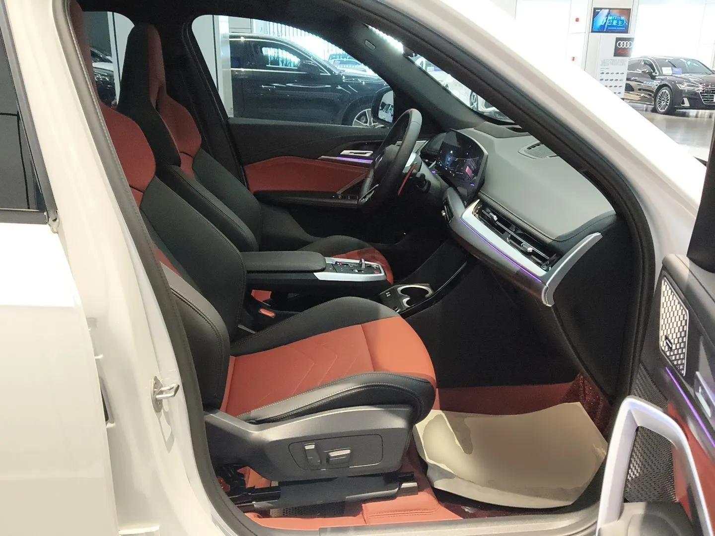BMW X1 M35Li 2024 M35Li — миниатюра 23