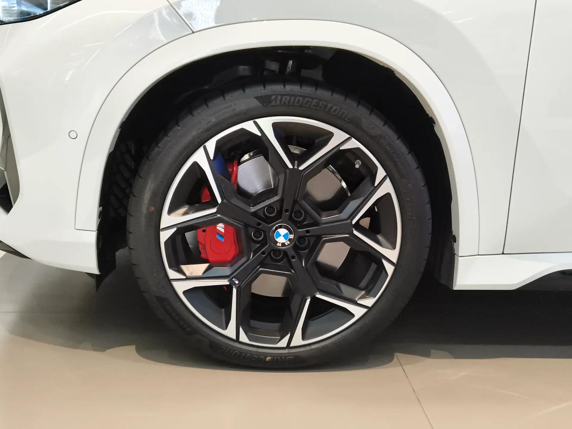 BMW X1 M35Li 2024 M35Li — миниатюра 8