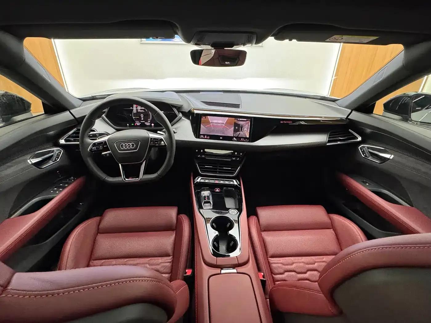 Audi e-tron GT 2023 Base Model — миниатюра 6