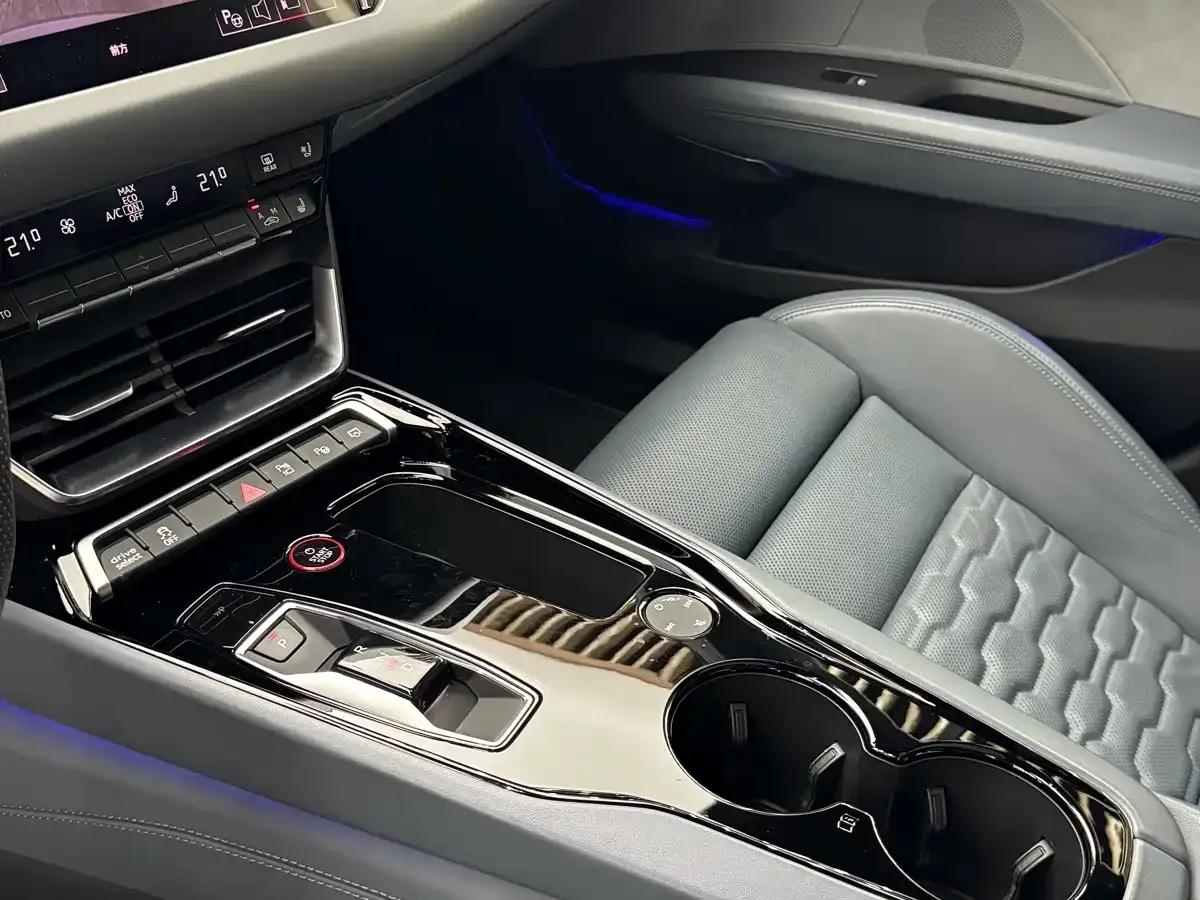 Audi e-tron GT 2023 Base Model — миниатюра 10