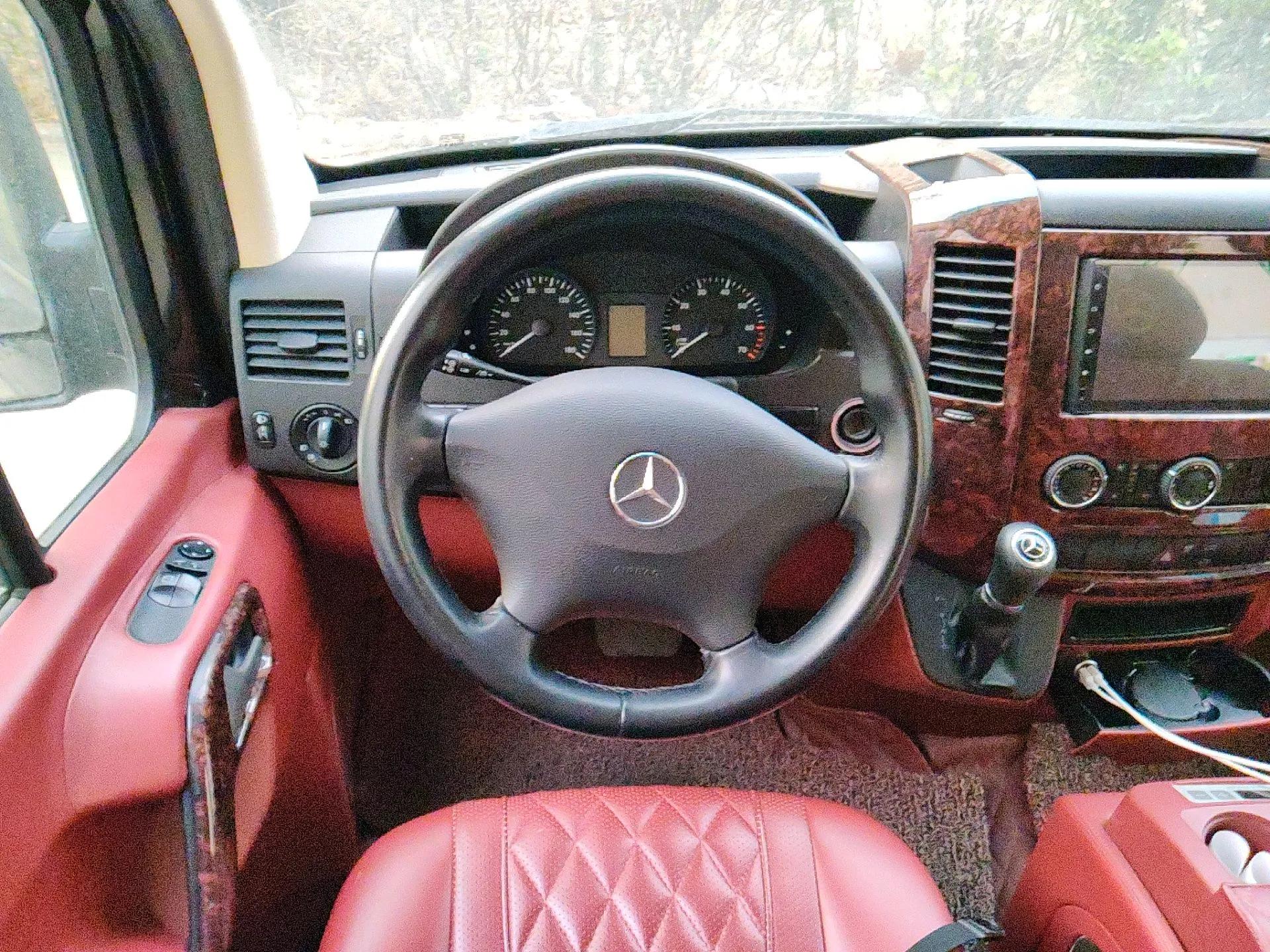 Mercedes-Benz Sprinter  — миниатюра 11