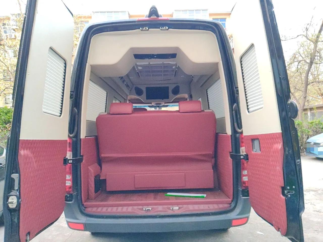 Mercedes-Benz Sprinter  — миниатюра 20