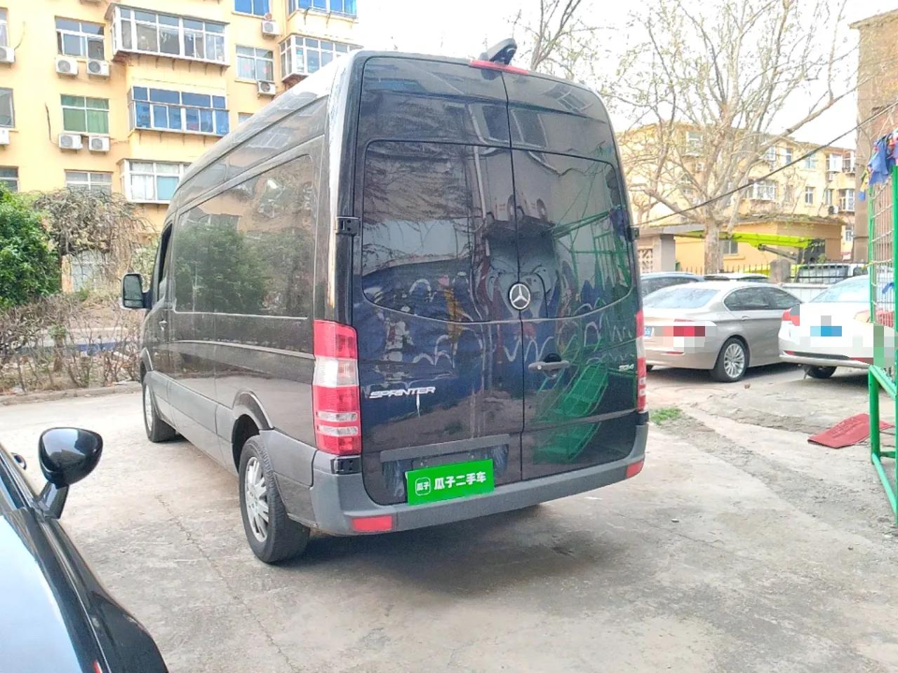 Mercedes-Benz Sprinter  — миниатюра 4