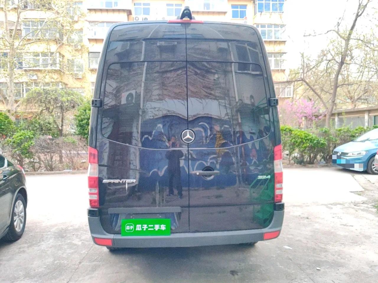 Mercedes-Benz Sprinter  — миниатюра 5