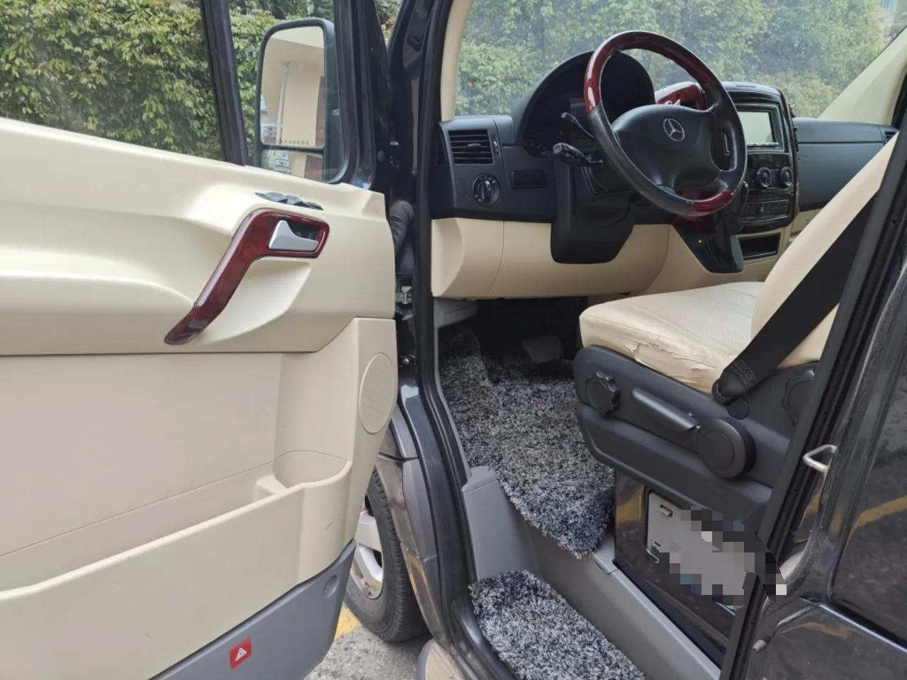 Mercedes-Benz Sprinter  — миниатюра 17