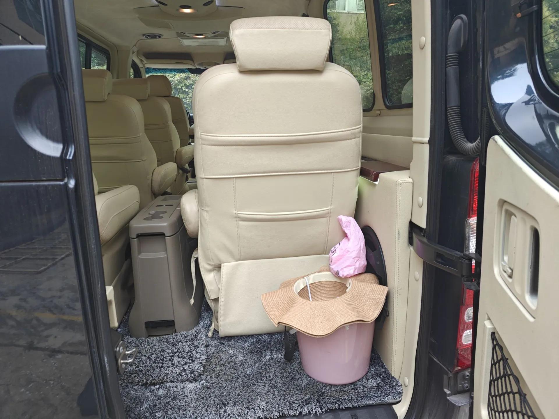 Mercedes-Benz Sprinter  — миниатюра 20