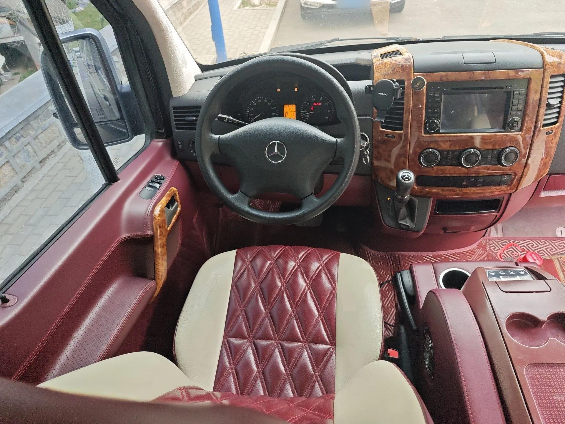 Mercedes-Benz Sprinter  — миниатюра 11