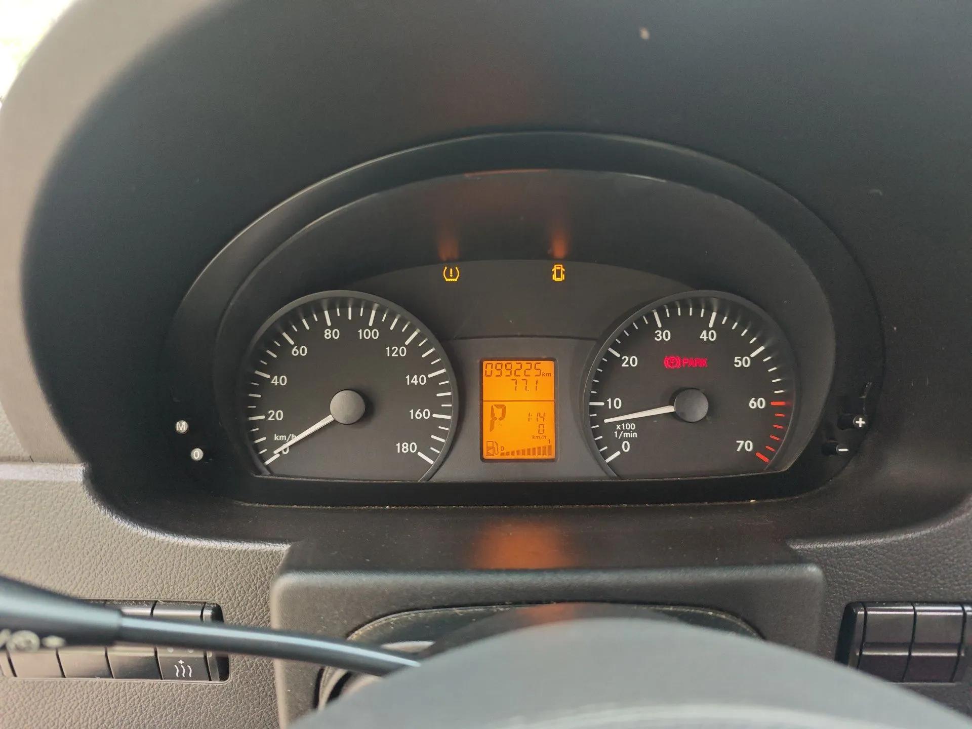 Mercedes-Benz Sprinter  — миниатюра 12