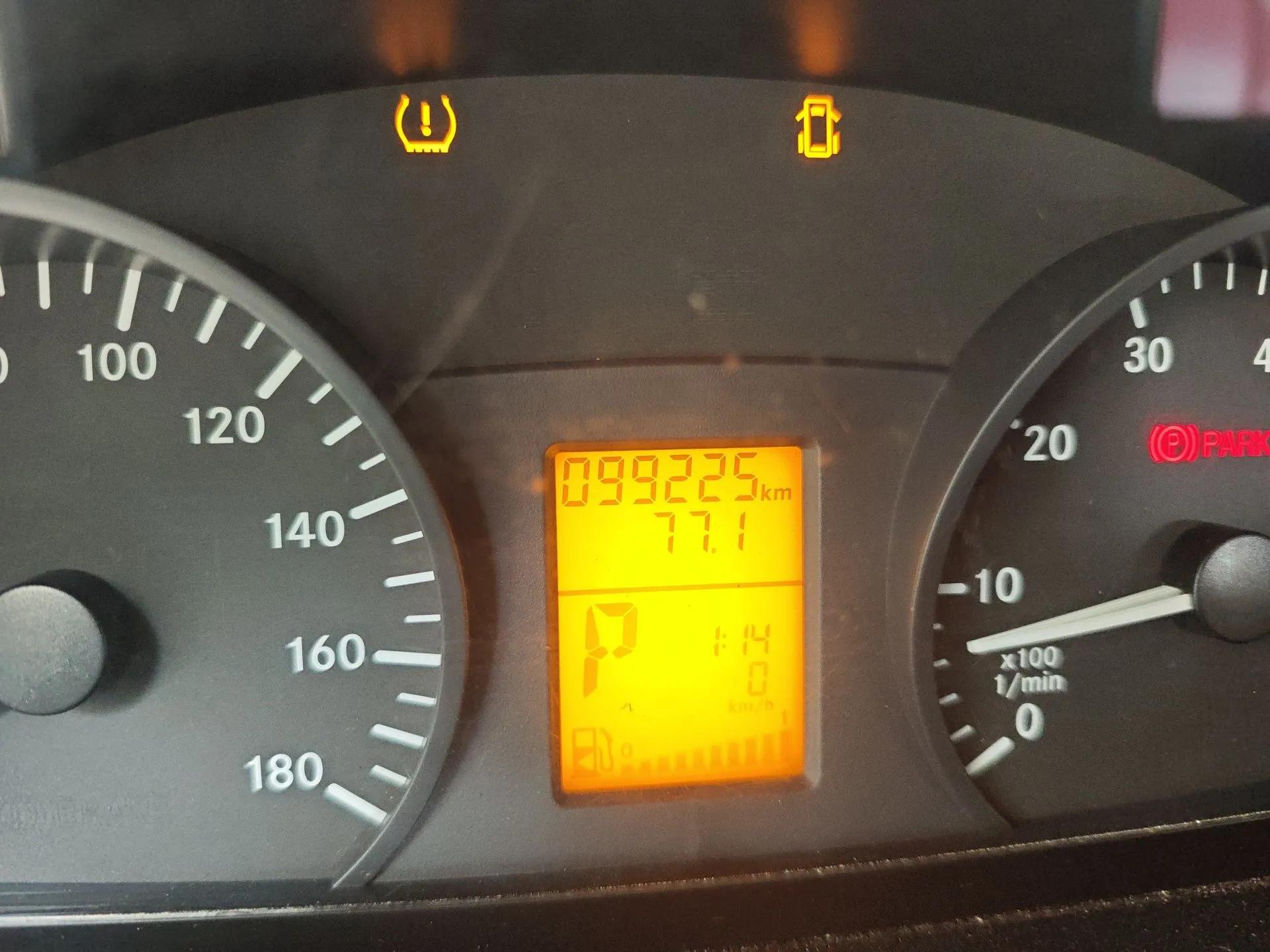 Mercedes-Benz Sprinter  — миниатюра 13