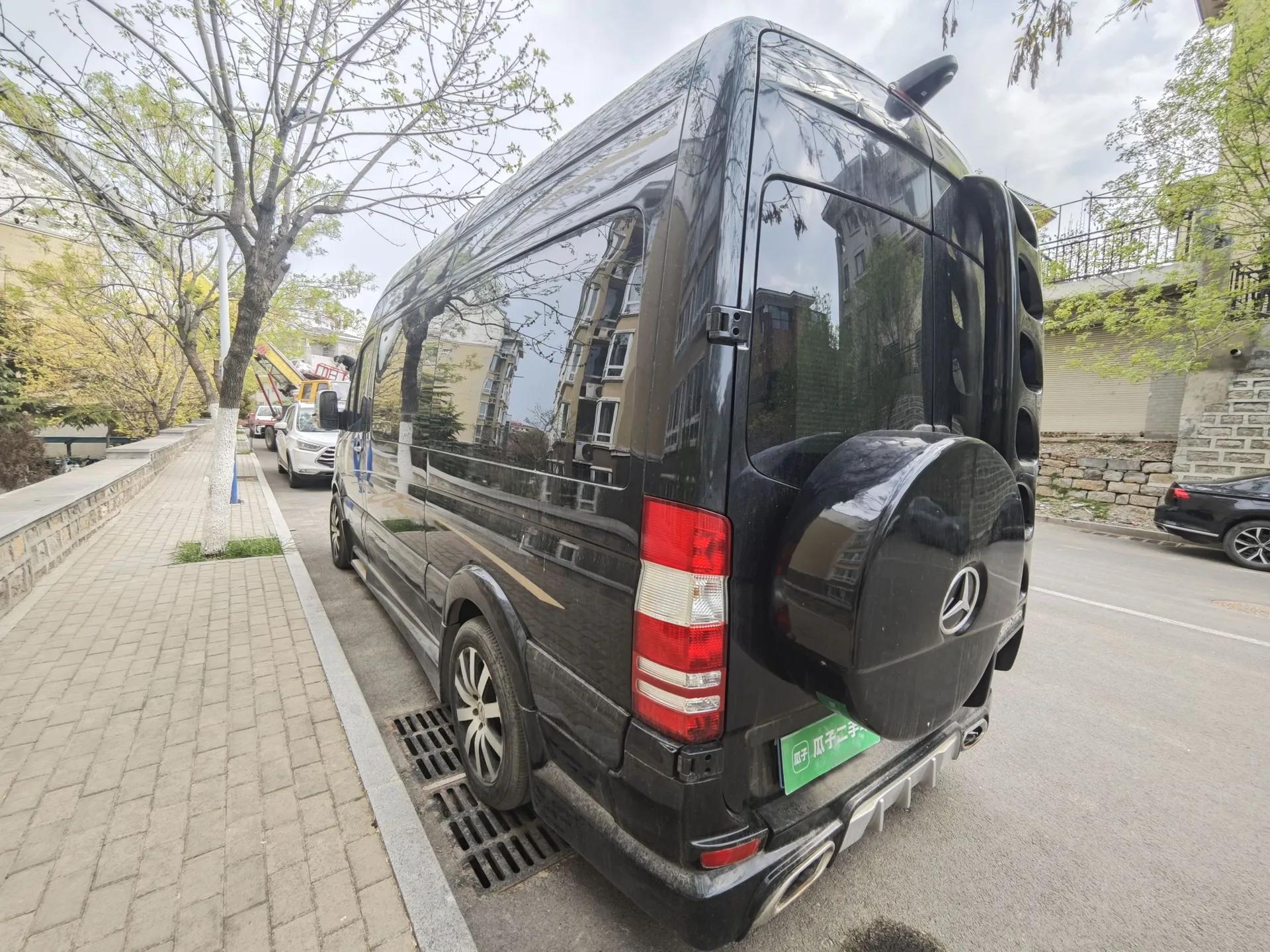 Mercedes-Benz Sprinter  — миниатюра 4
