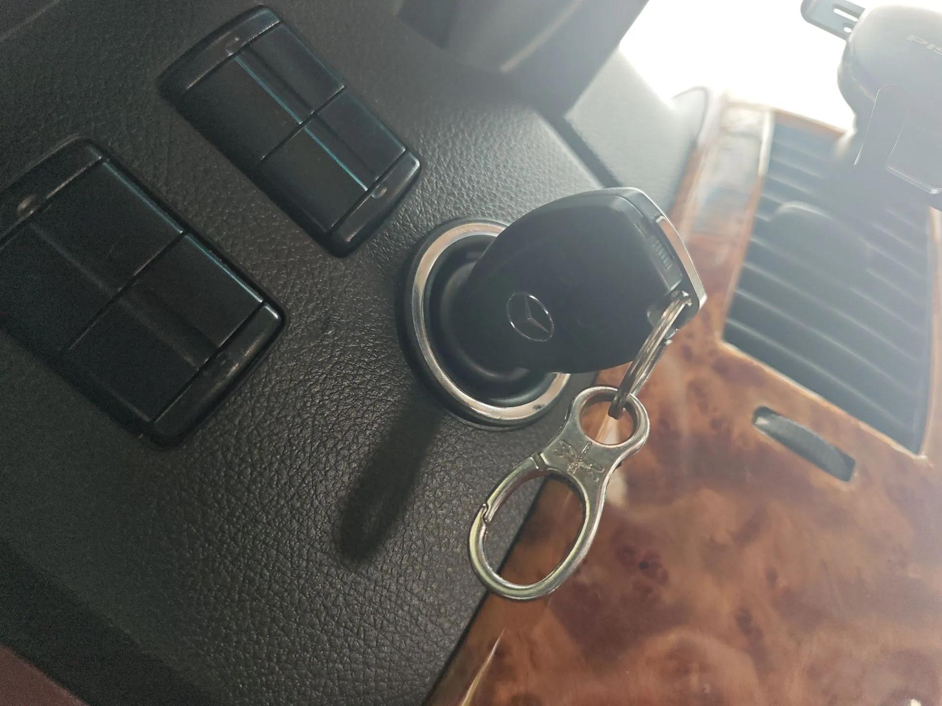 Mercedes-Benz Sprinter  — миниатюра 9