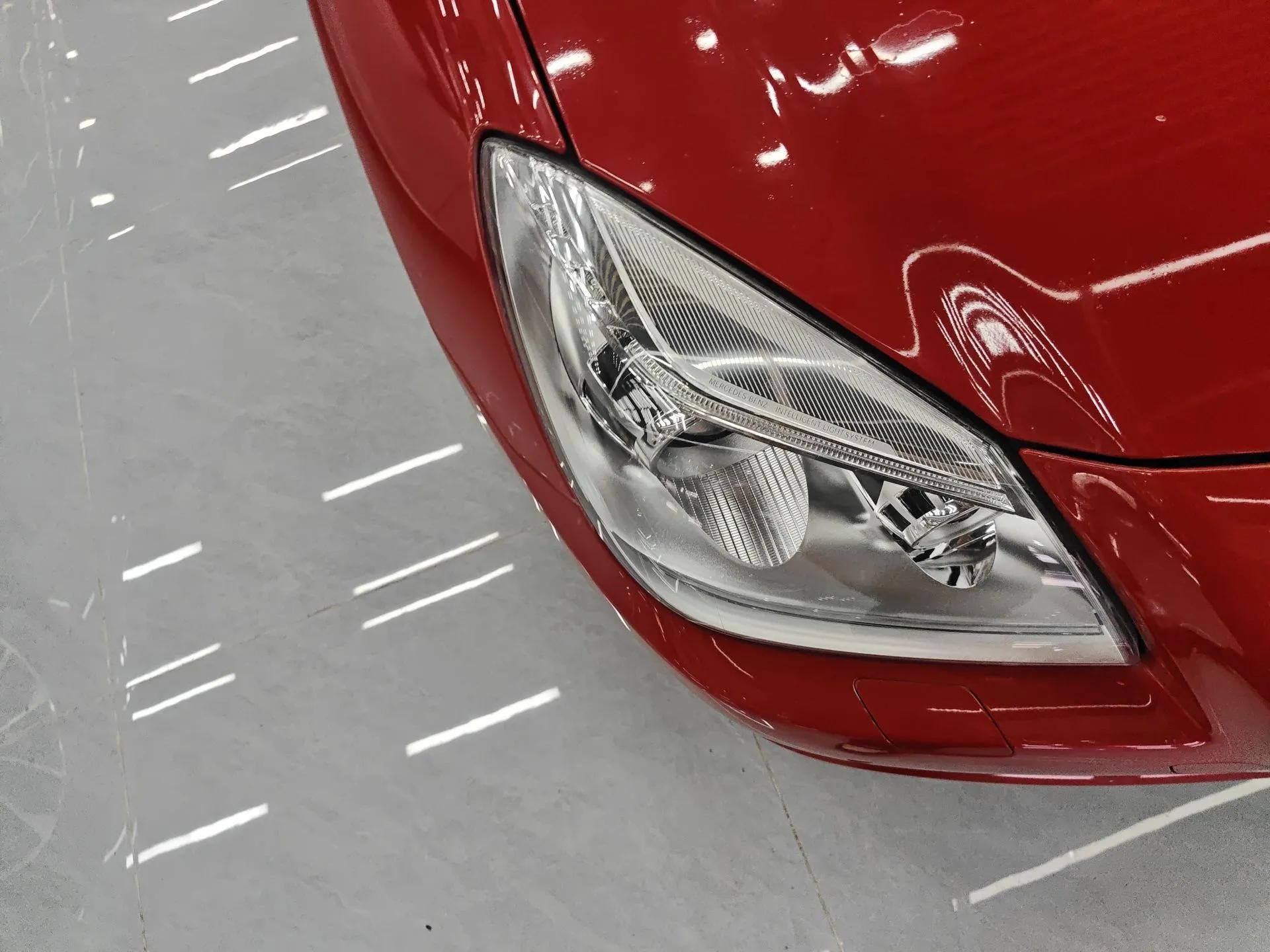 Mercedes-Benz SLK-Class 2011 SLK 200 Fashion Model — миниатюра 7