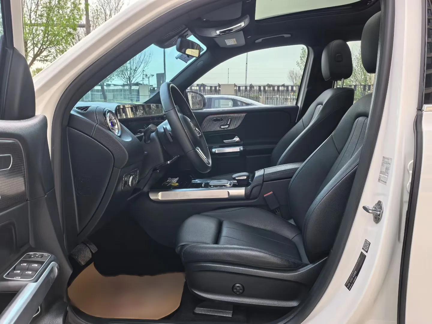 Mercedes-Benz EQB 2022 EQB 260 — миниатюра 23